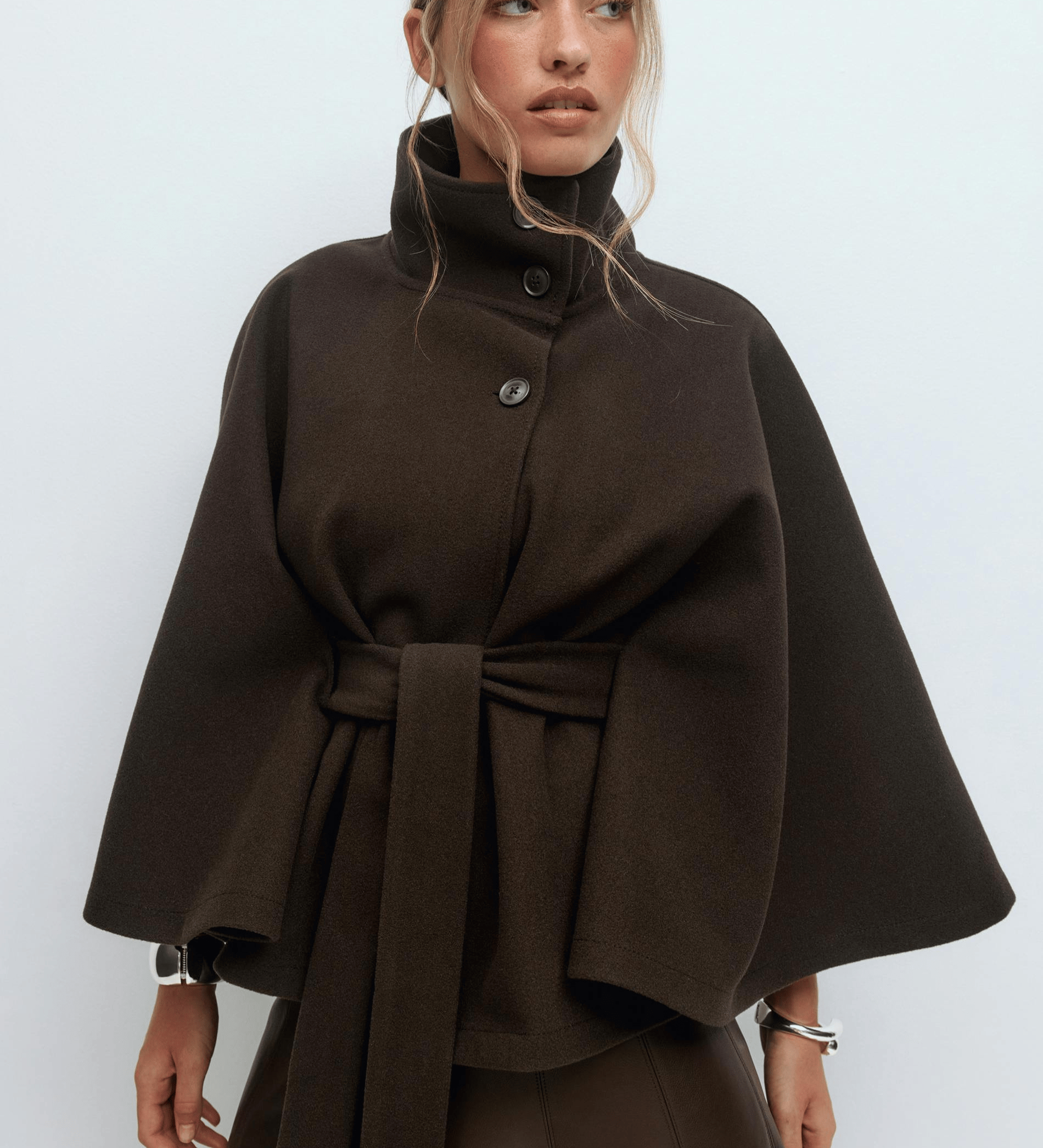 Lusana | Elegantne mantel vööga