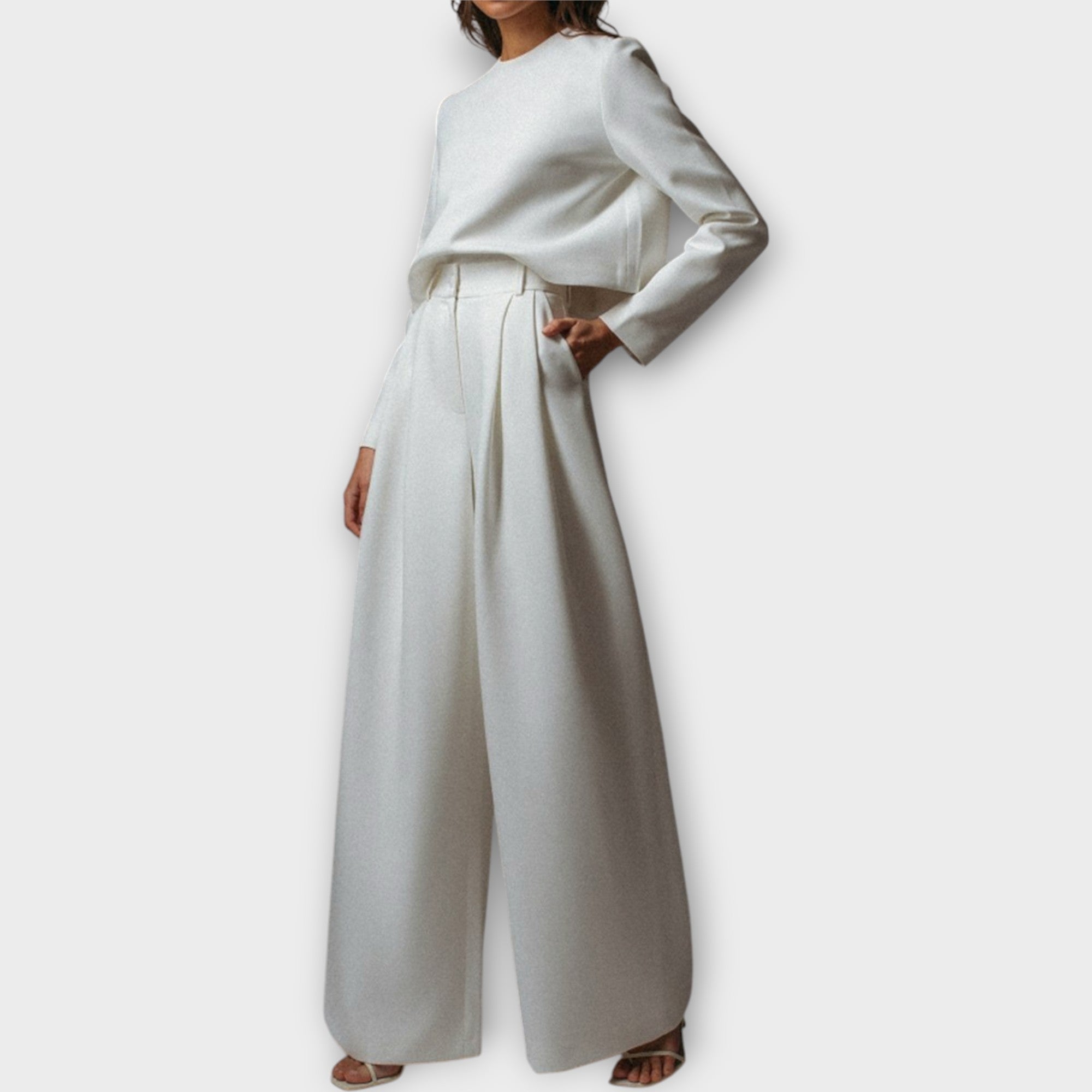 Raya | Elegantse lihtsuse ja ajatu stiiliga komplekt